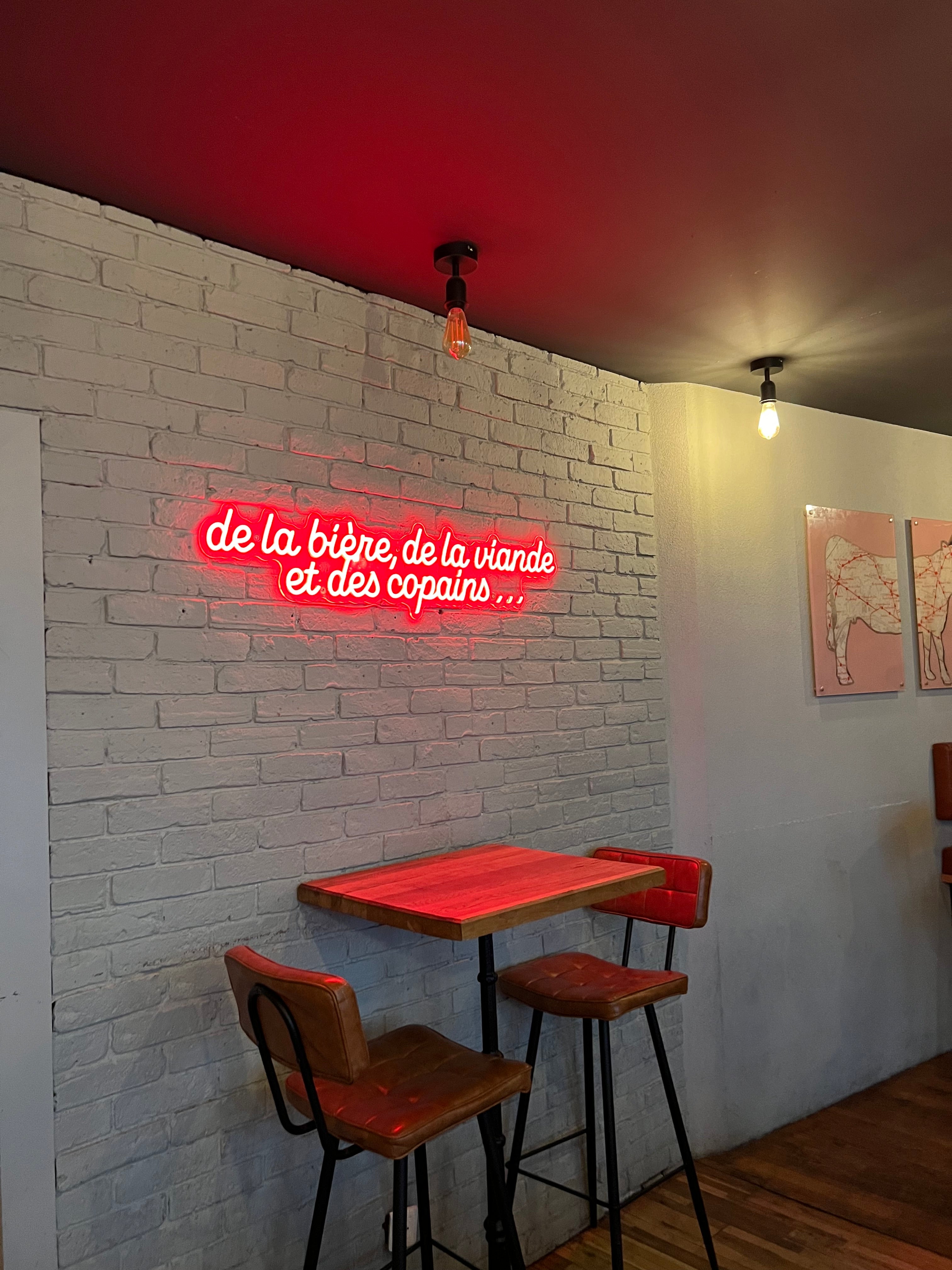 néon de la biere de la viande et des copains