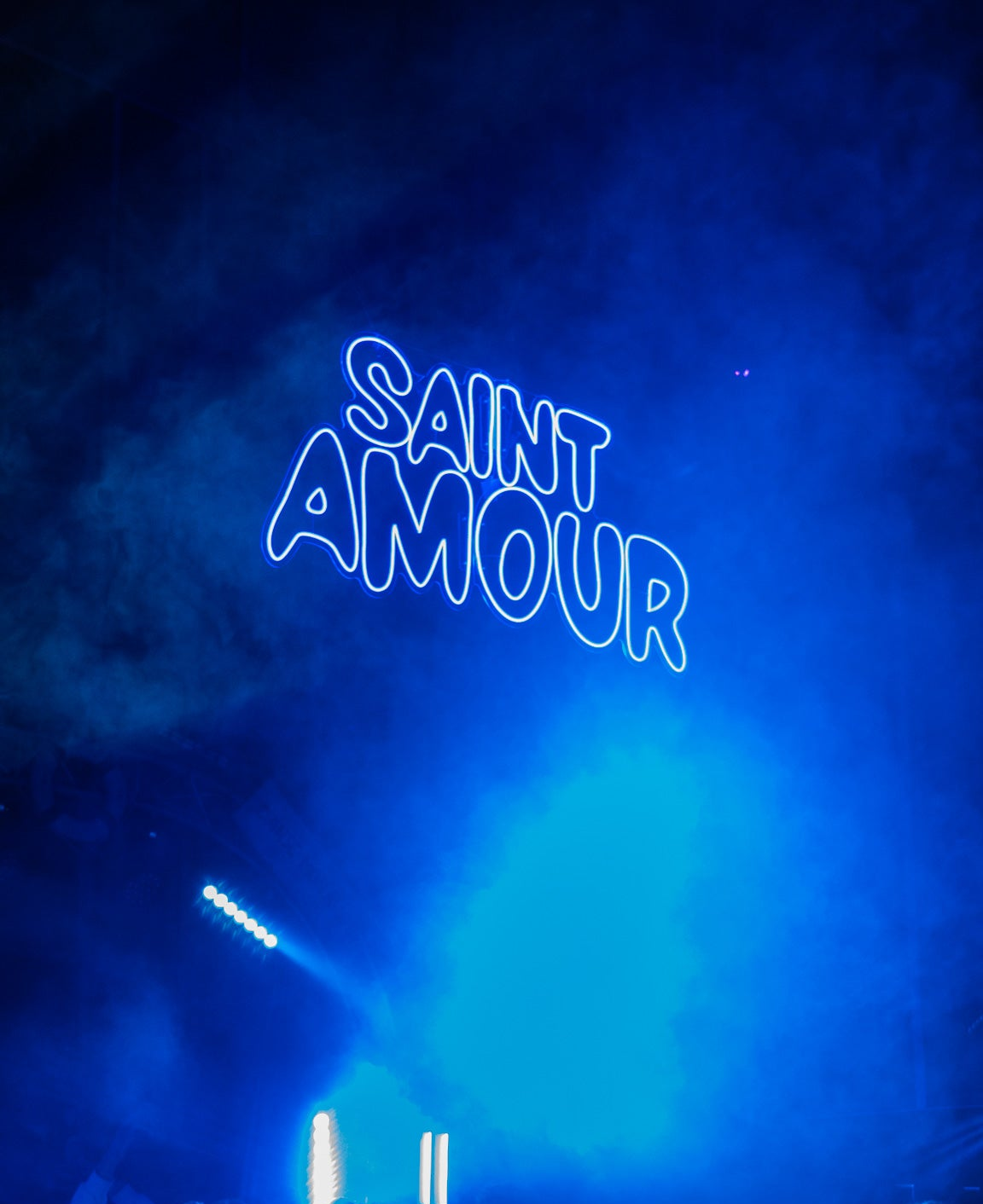 neon saint amour bleu